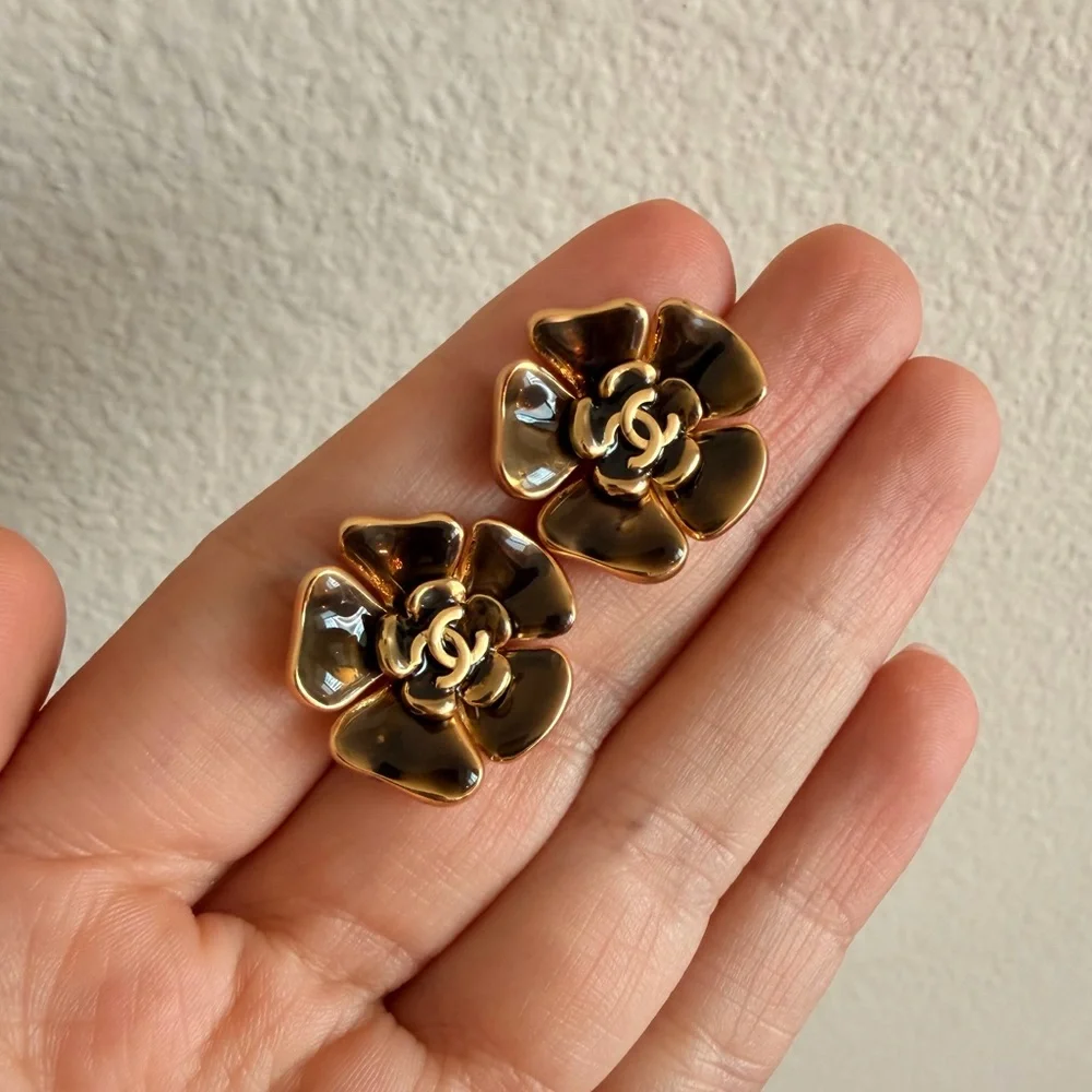 🤎 Chanel Camellia CC Flower Earrings ✨🤎